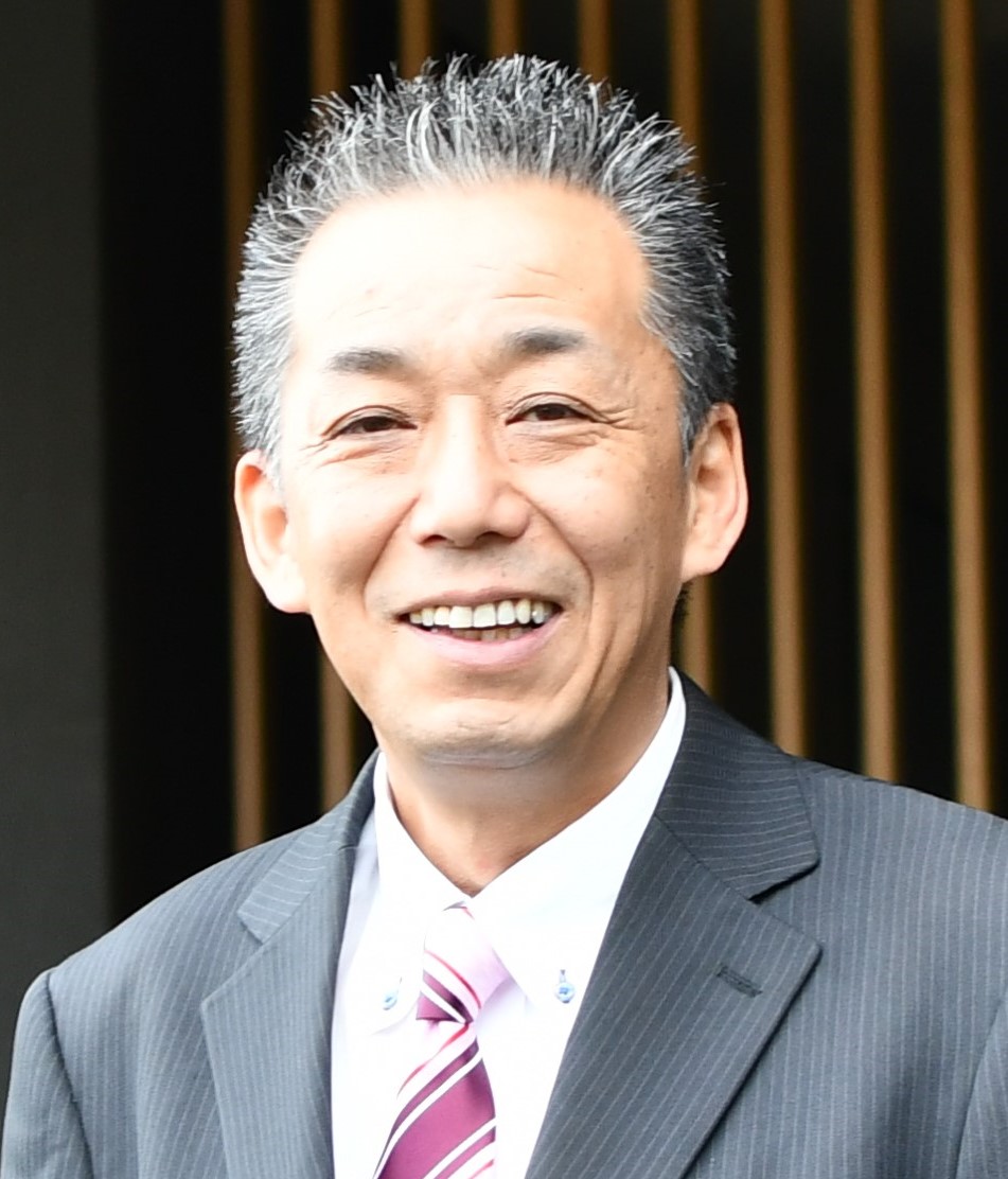 山本タケル
